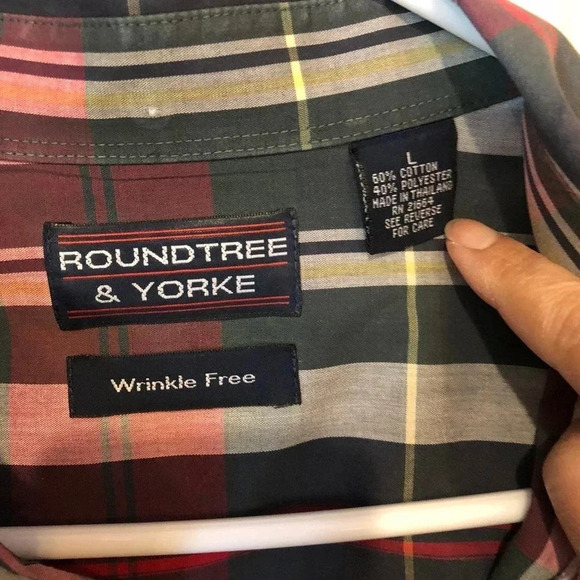 Roundtree & Yorke  Multi color stripe Wrinkle Free Men Dress shirt Size L Pocket - Picture 4 of 5